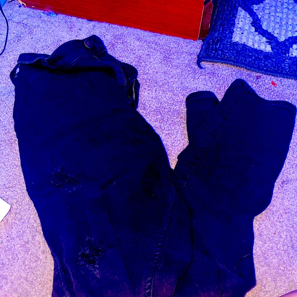 I need to get rid of some jeans!